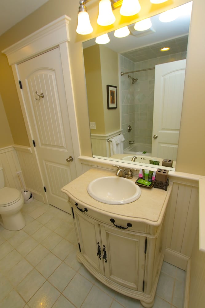 Sheepscot Harbour Village Resort