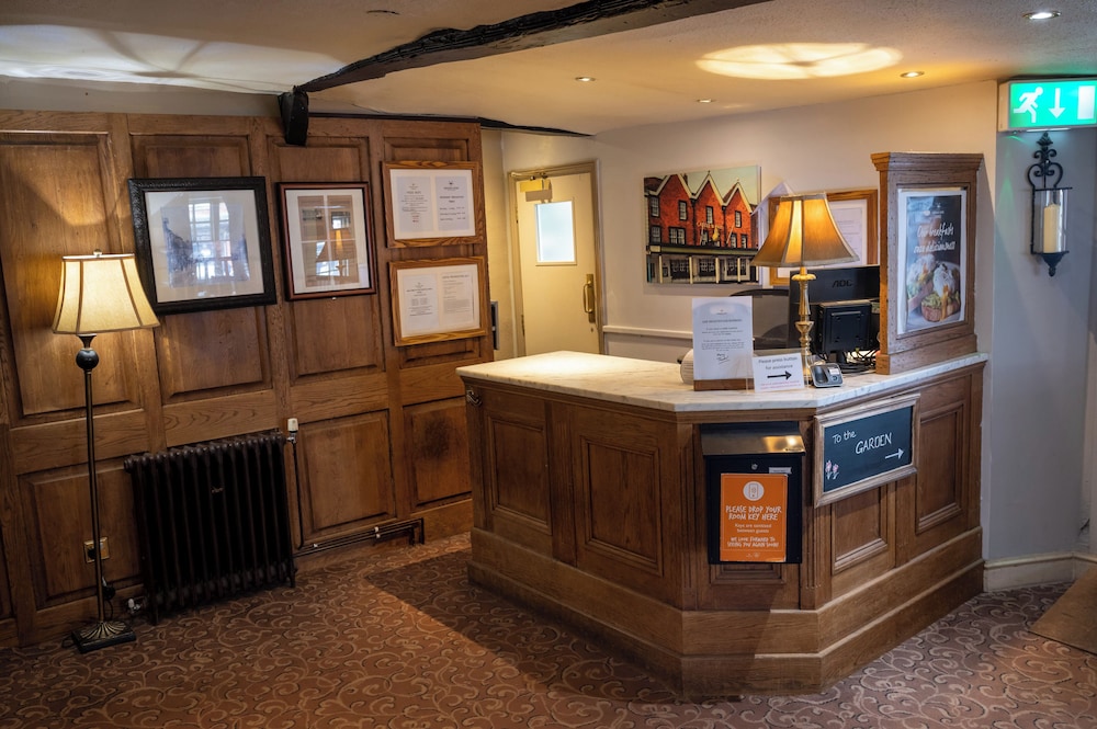 Marlborough Vacations - Castle And Ball by Greene King Inns - Property Image 2