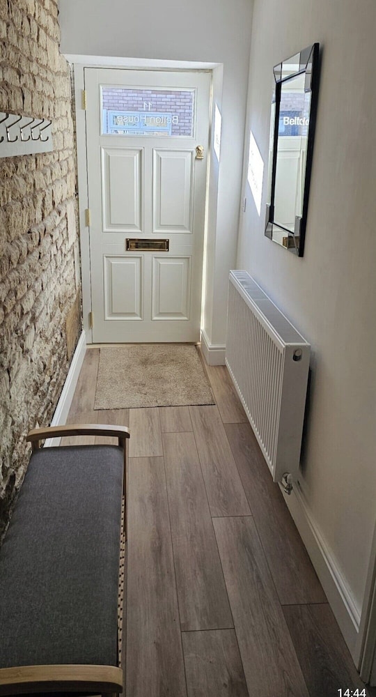 Stylish 2-bed House in Stamford Town Centre