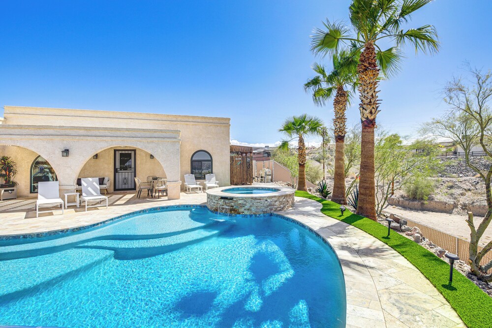 NEW Listing! Gorgeous Poolside Views: Havasu Haven