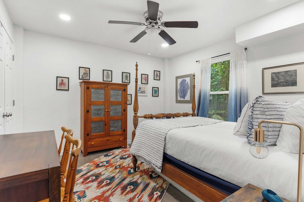 As You Like It by Avantstay Steps to Beach, Bikes, Sleeps 18!