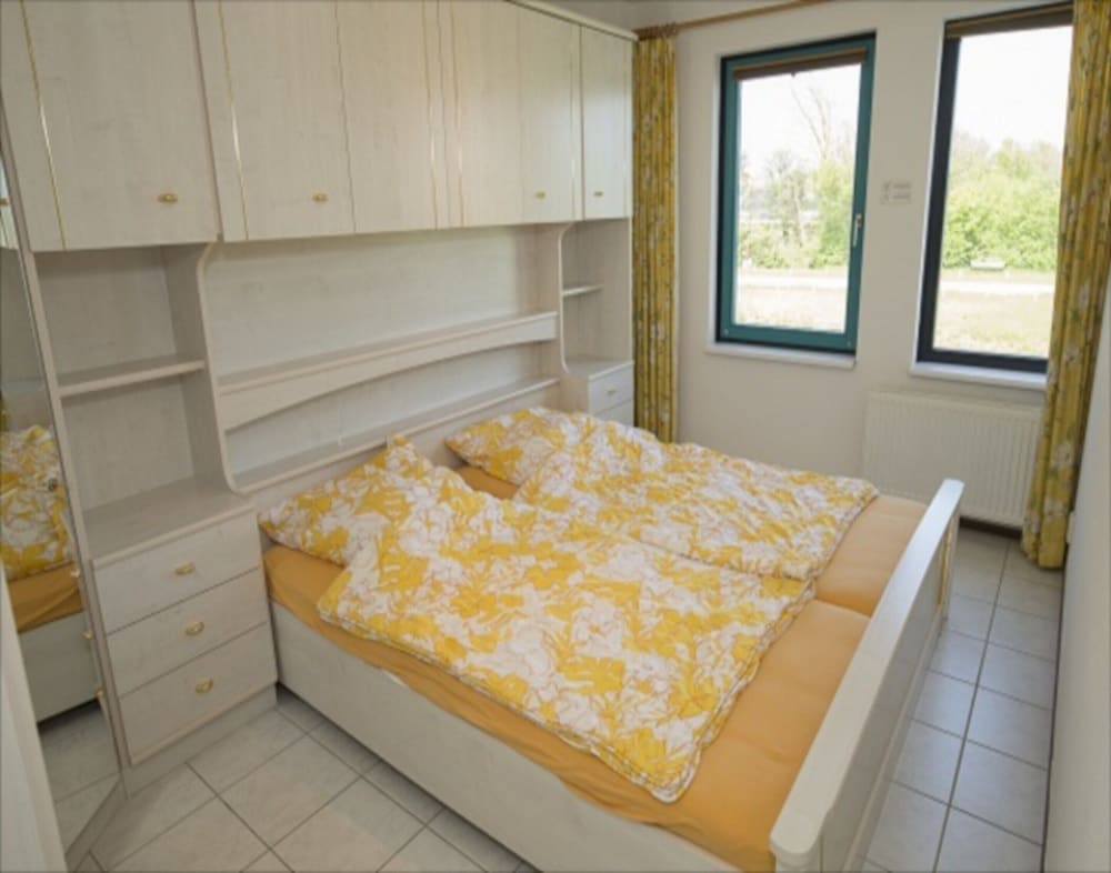 Apartment Sint Maartenszee Near the Dunes