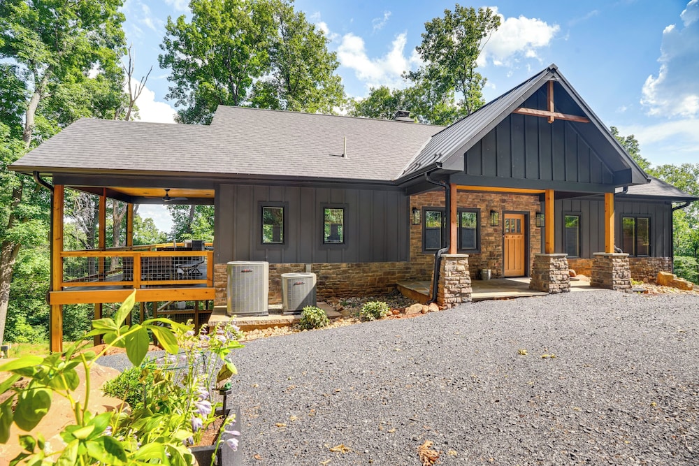 Modern Nellysford Getaway w/ View: Deck & Fire Pit view 4