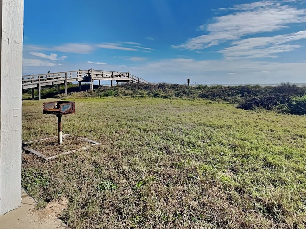 Beachfront Dolphin by Ryson Vacation Rentals