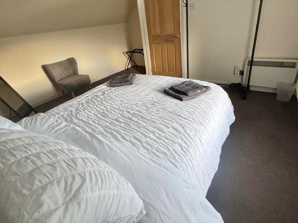 Croft House - Sleeps 4 & Mountain View