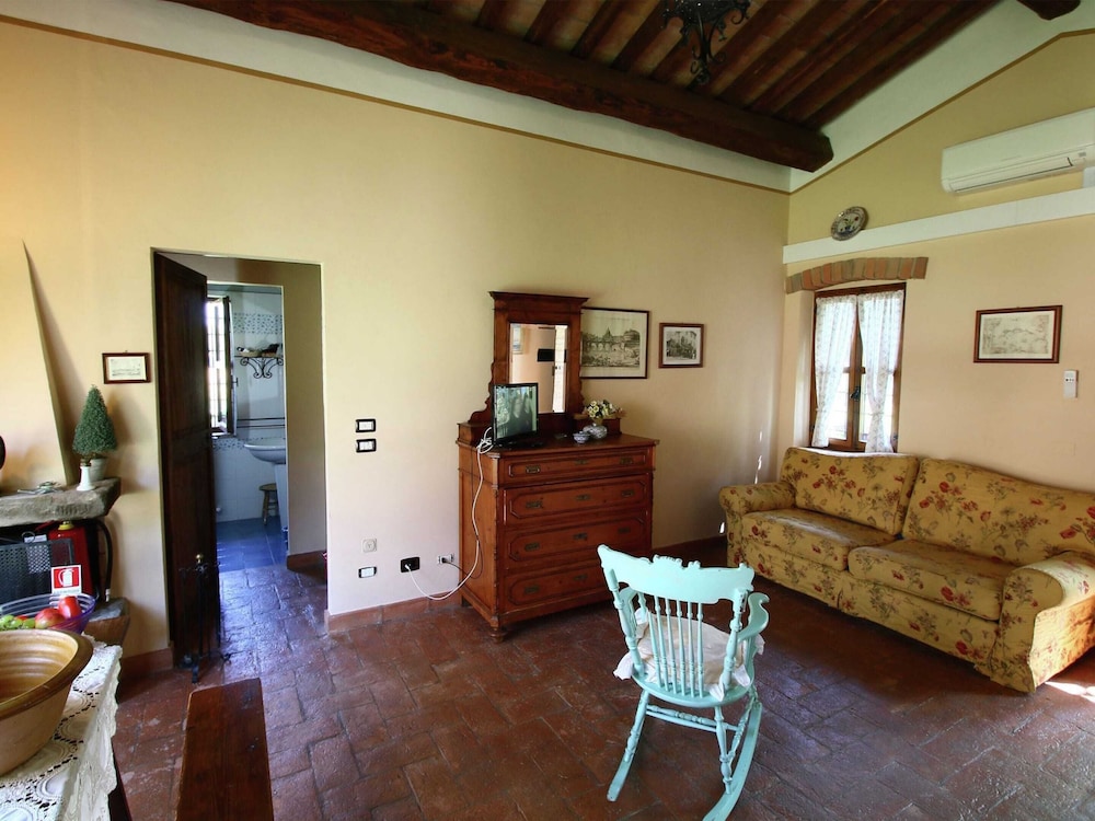 Cottage in Todi With Pool and Sauna photo 5