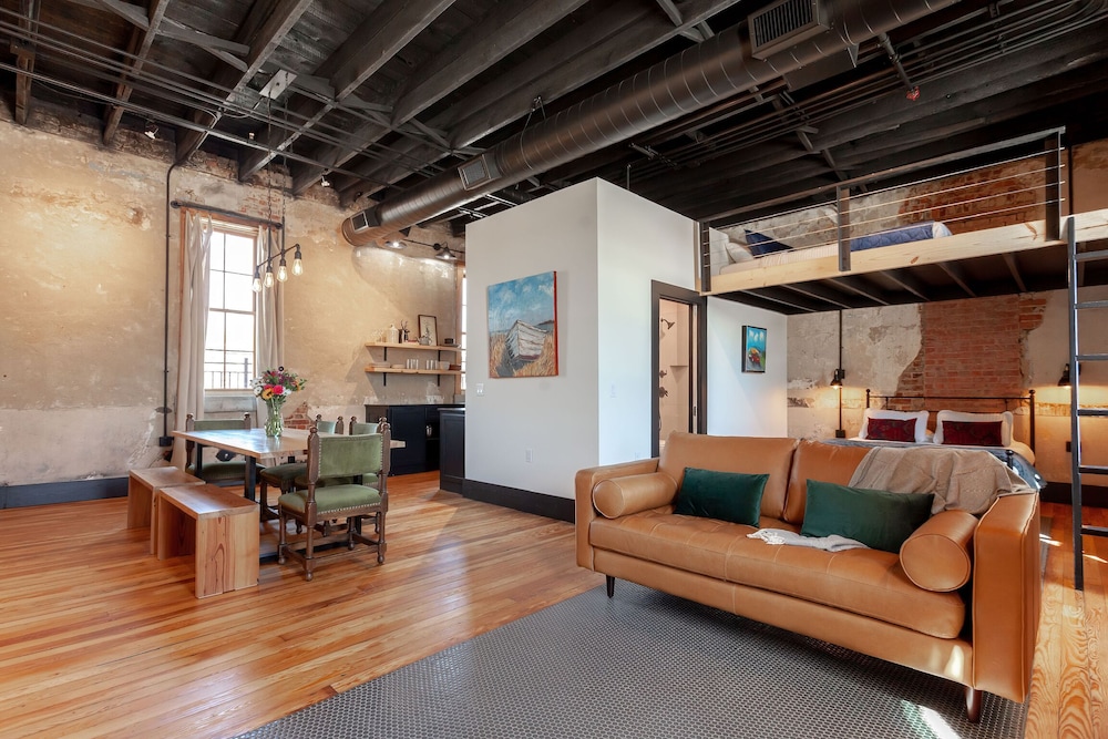 The Lofts 3rd and Main