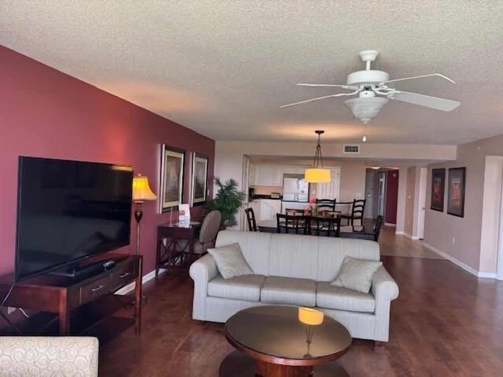 Yacht Club 2-203 3 Bedroom Condo