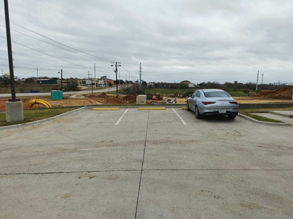 Westwood Inn Extended Stay by OYO Gonzales TX