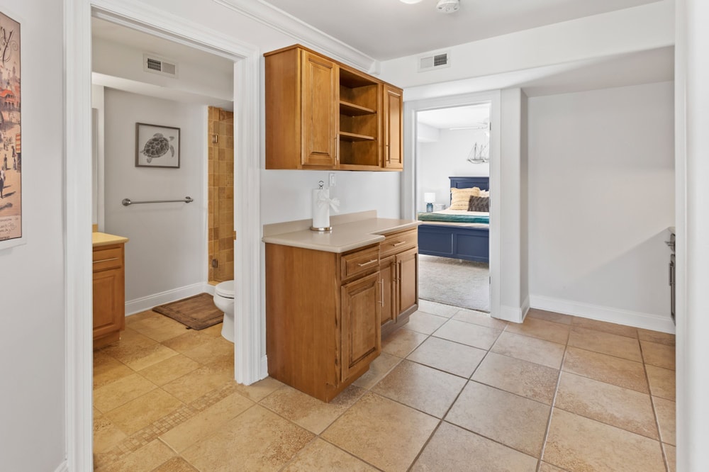 Heated Pool Hot Tub 5BR Game Room Elevator Cabana