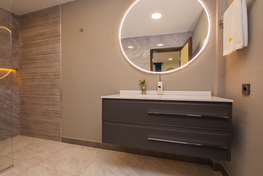 Layla Gocek - Yetişkinlere Özel - Image 77