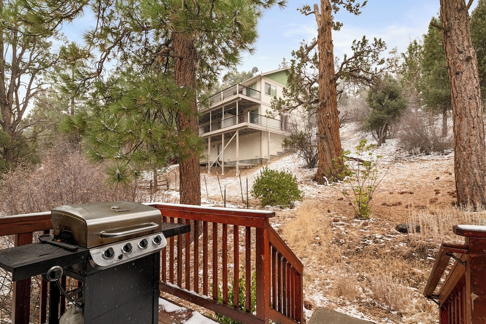 Rocky Top Retreat