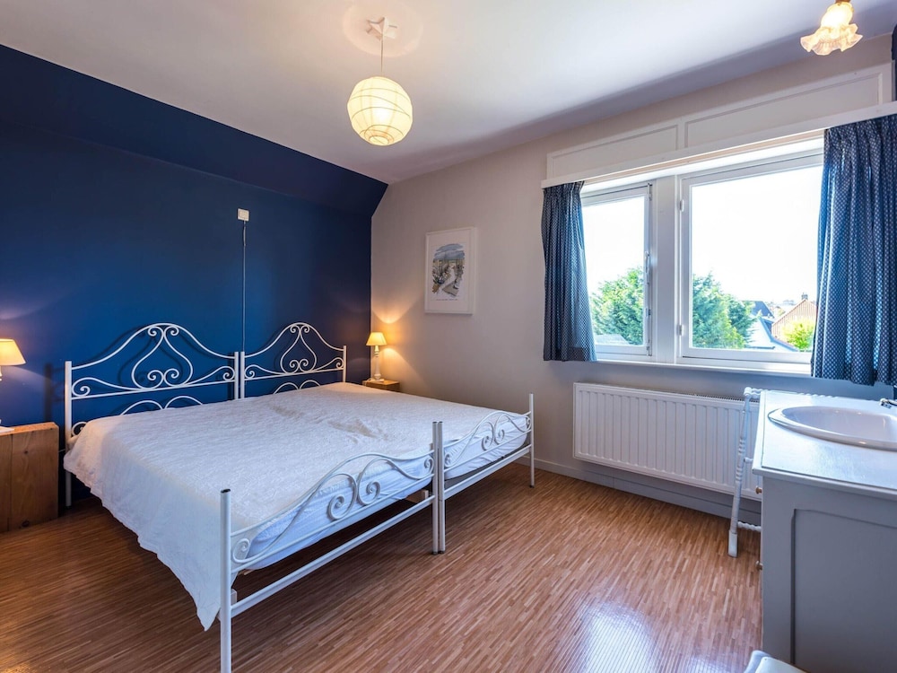 Villa in St-idesbald Near Ster der Zee Beach