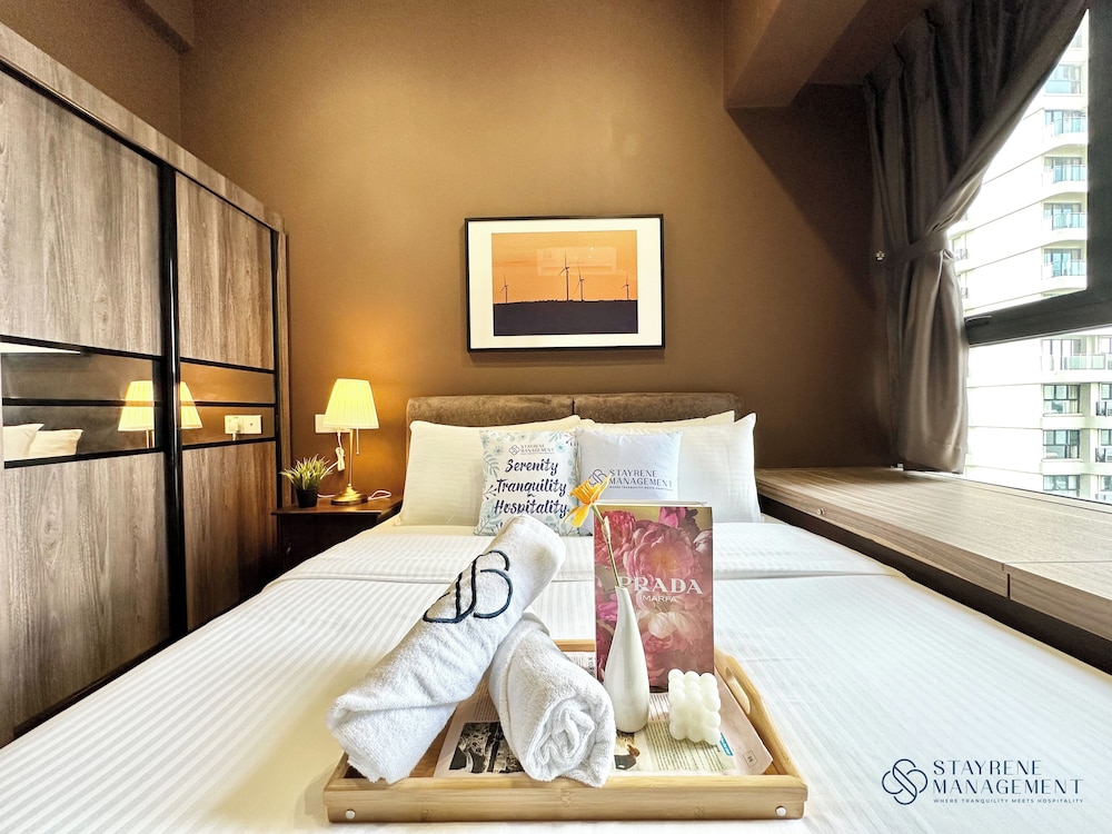 Country Garden Danga Bay Sea View Homestay by Stayrene