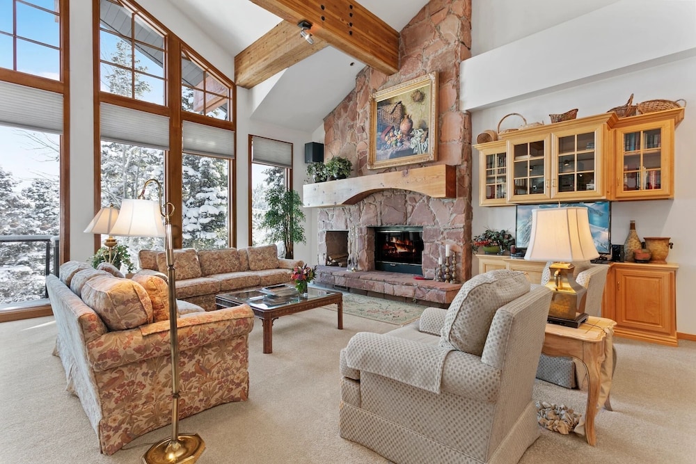 Stag Lodge at Deer Valley Resort - Three Bedroom Residence with Spa #5 3 Condo