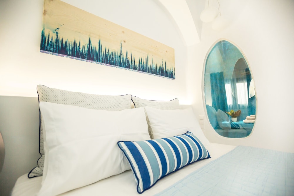 Amera Suites