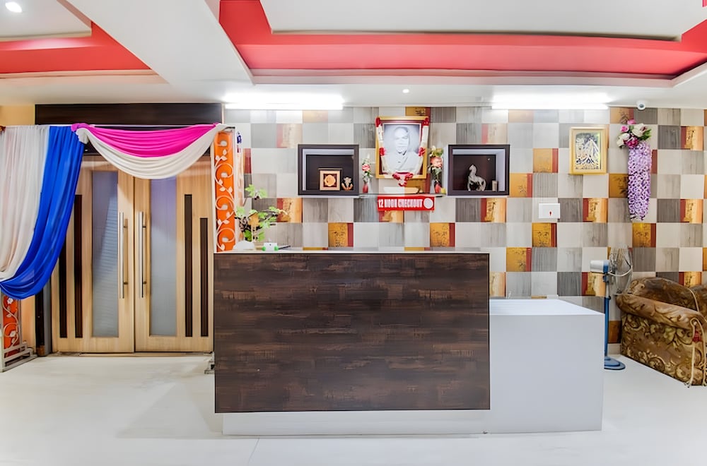 HOTEL PRADHAN INN