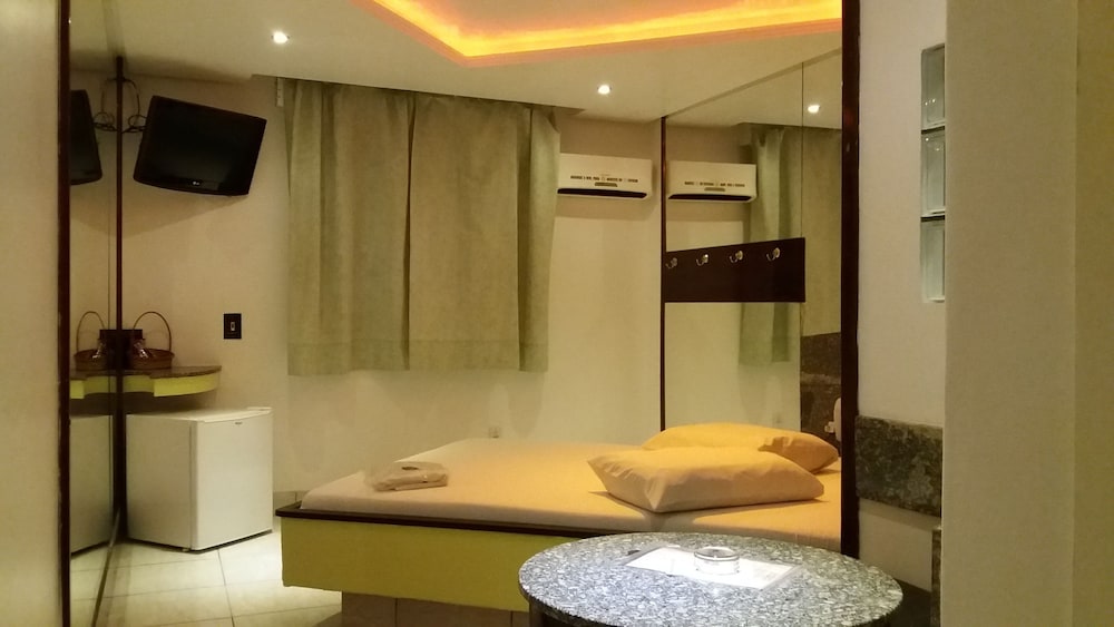 Motel dos Arcos