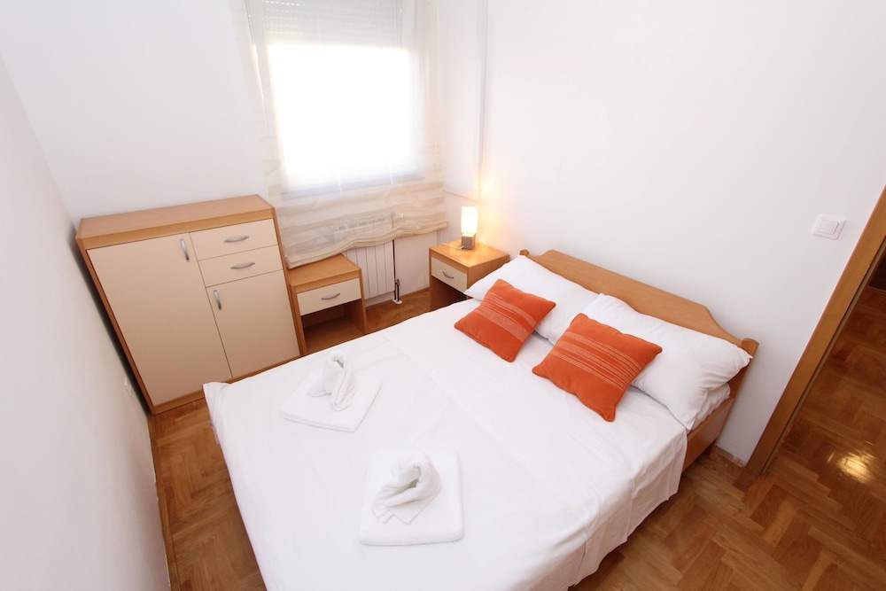 Apartment Mladen