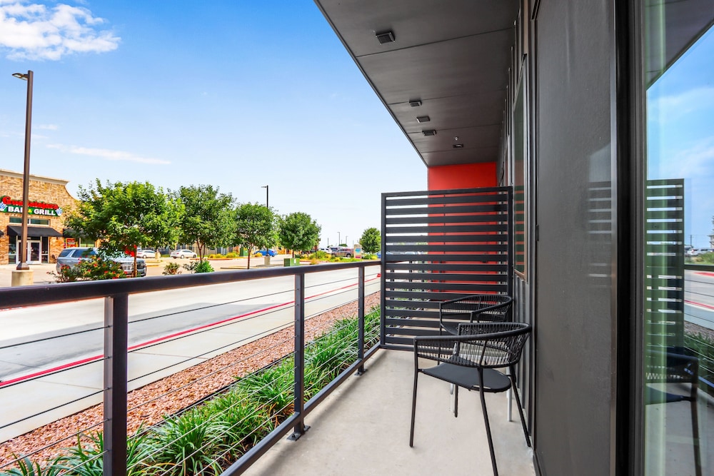 Luxury Resort-style Living Centrally Located