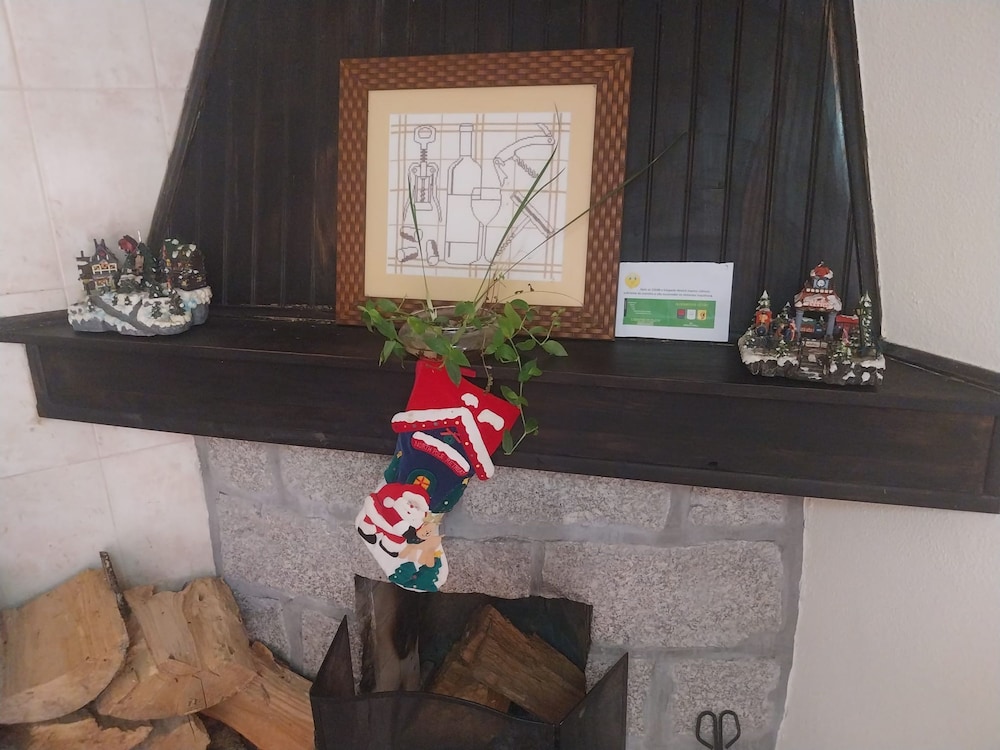 Serra da Estrela Seven Rooms 3 Suites Villa In s