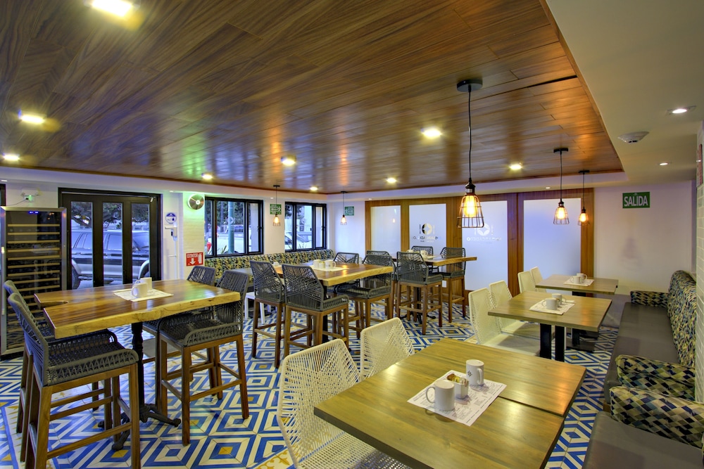 Ensenada Vacations - Hotel La Pinta - Property Image 29