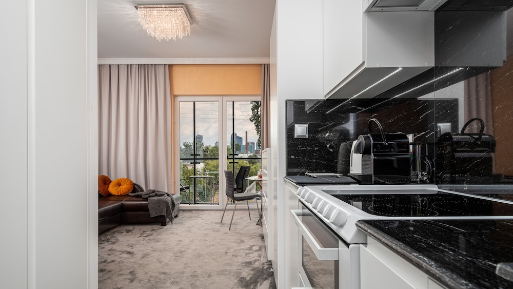 Apartamenty Sun & Snow Osiedle Bliska Wola view 5
