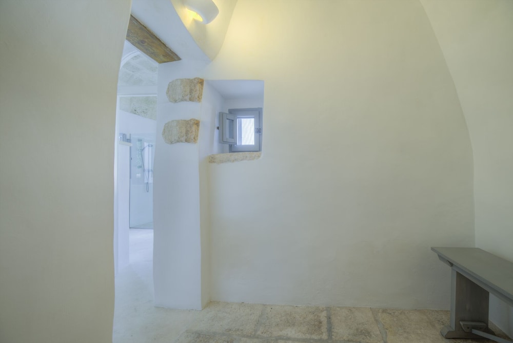 Trullo Grotta Cisternino by Typney view 4