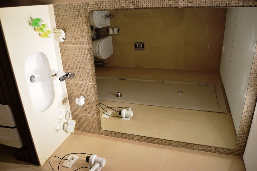 Country Lodge Hotel & Resort