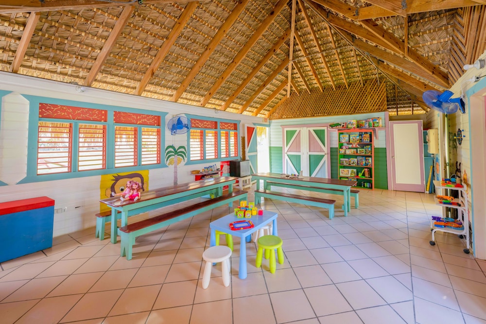 Coral Costa Caribe Beach Resort - All Inclusive - Property Image 74
