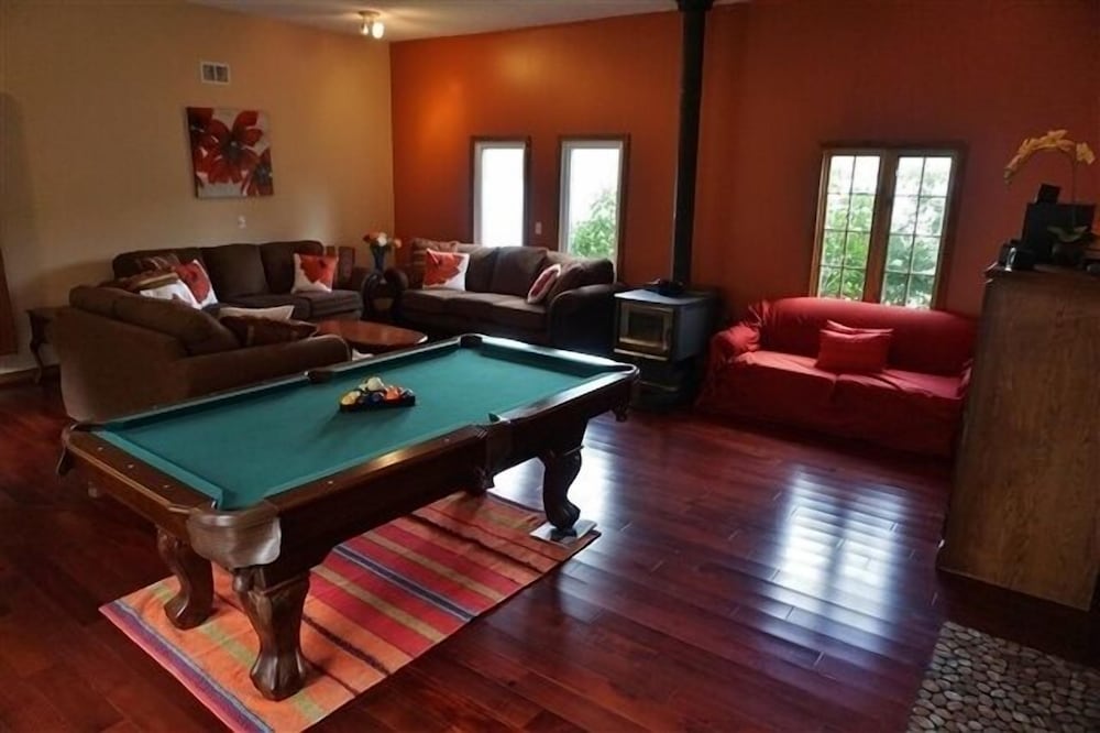 455 Faraday Lake 3 Bedroom Cottage