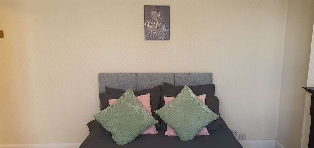 Luxury 2 Bedroom Apartment