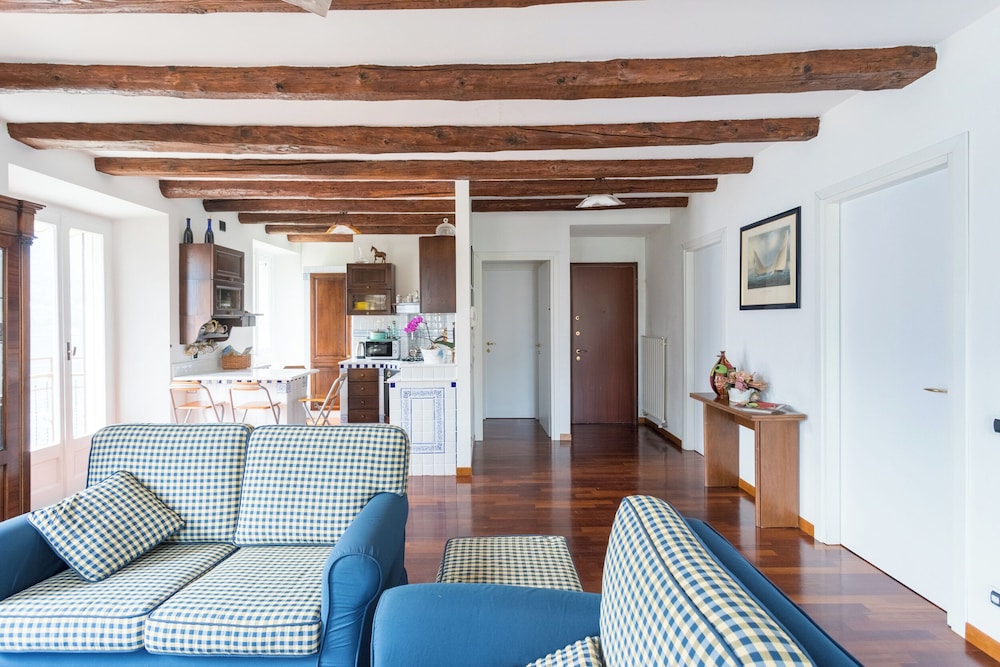 Dreaming Terrace by Rent all Como