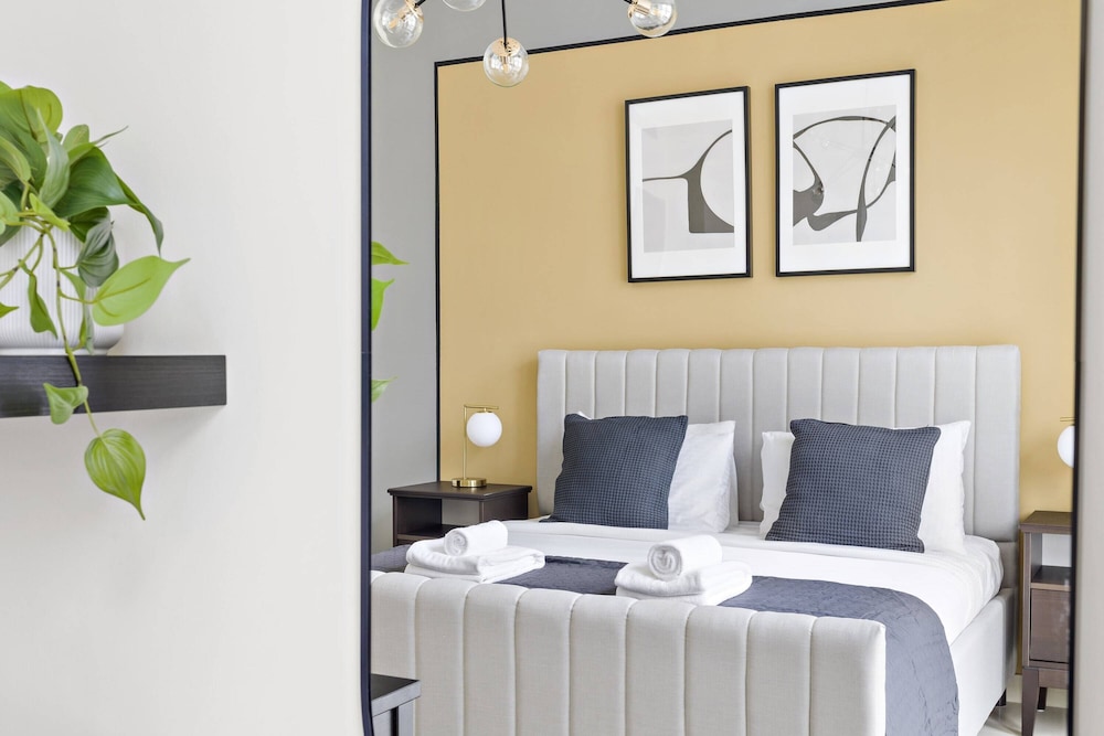 Silkhaus Close to Burj Khalifa Central Location