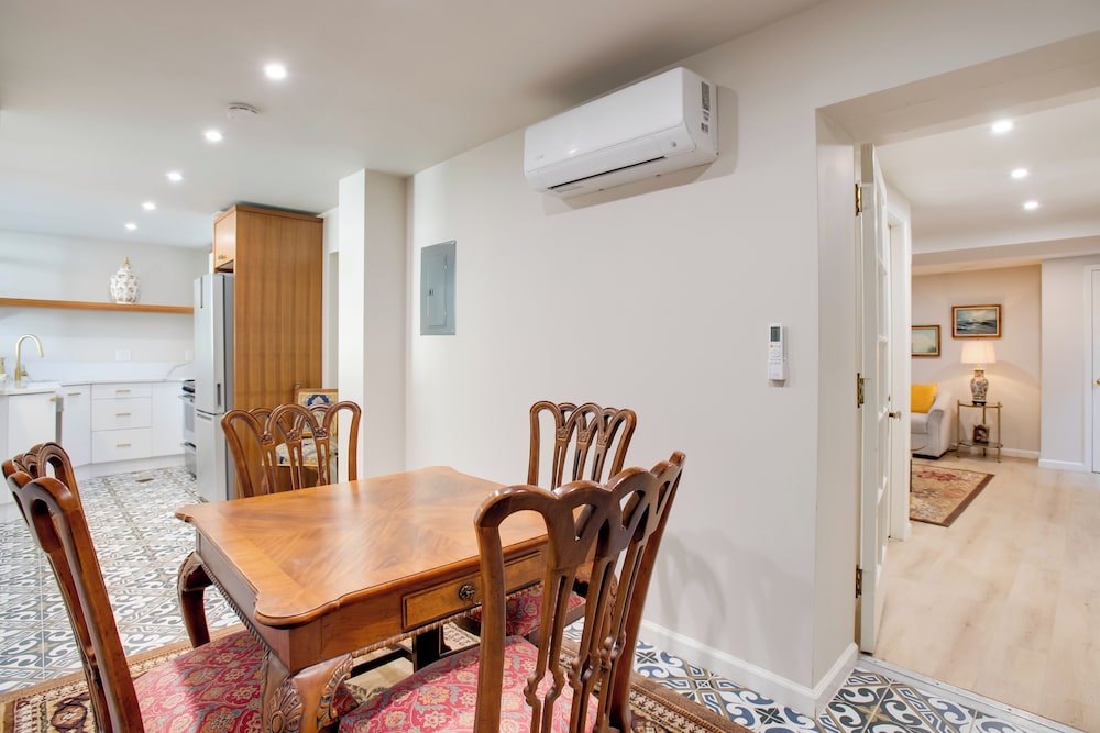 2 Mi to Dtwn: Walkable Cheesman Park Apt