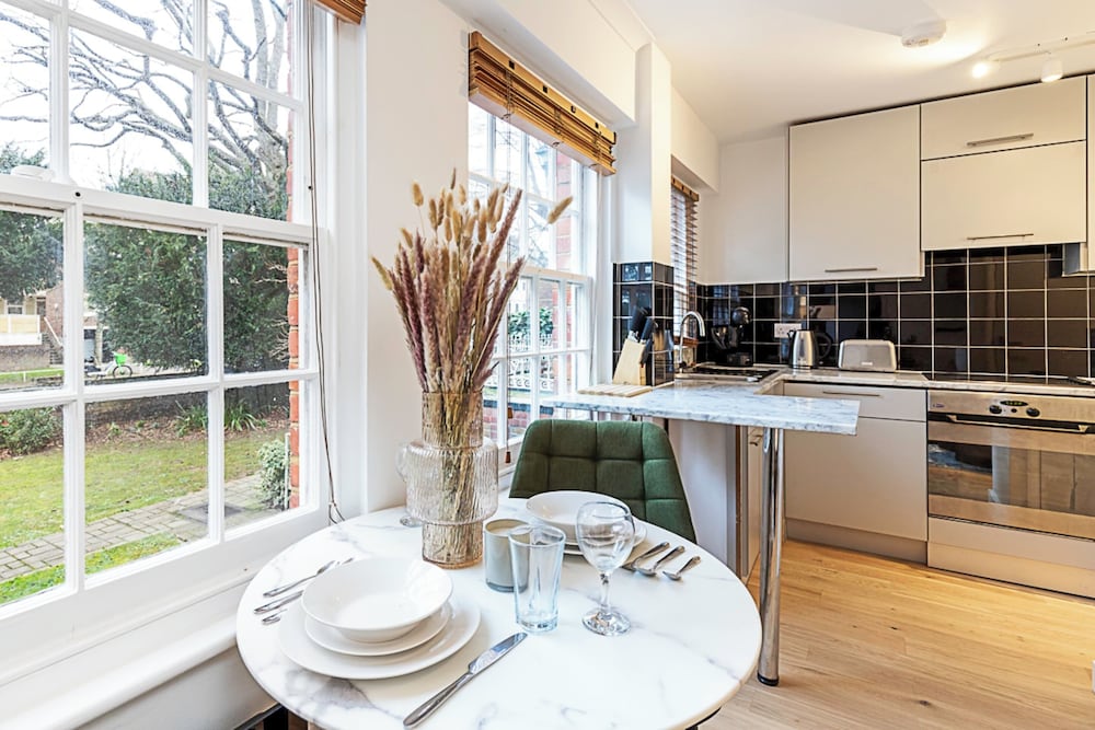 Putney Chic 1-bed Gem