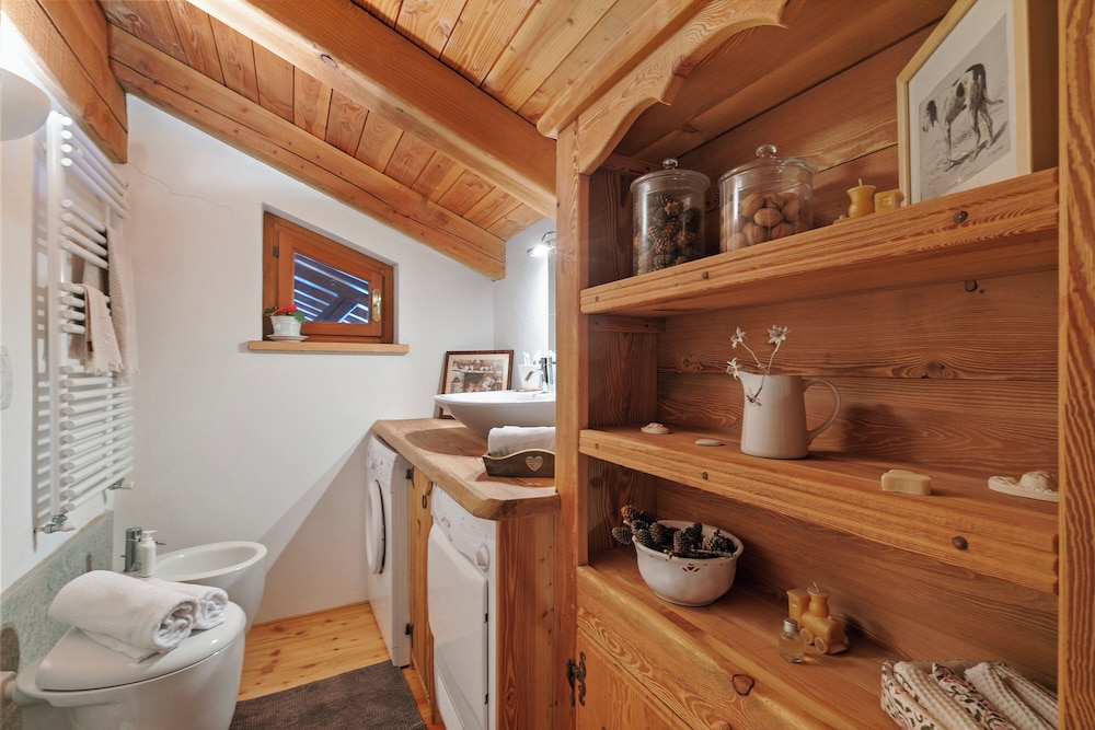 Gleise Lodge apartment
