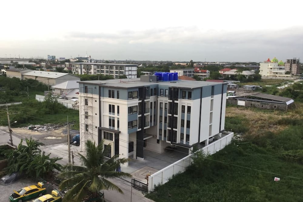 Hotel New York Condo by Renvio - Image 1