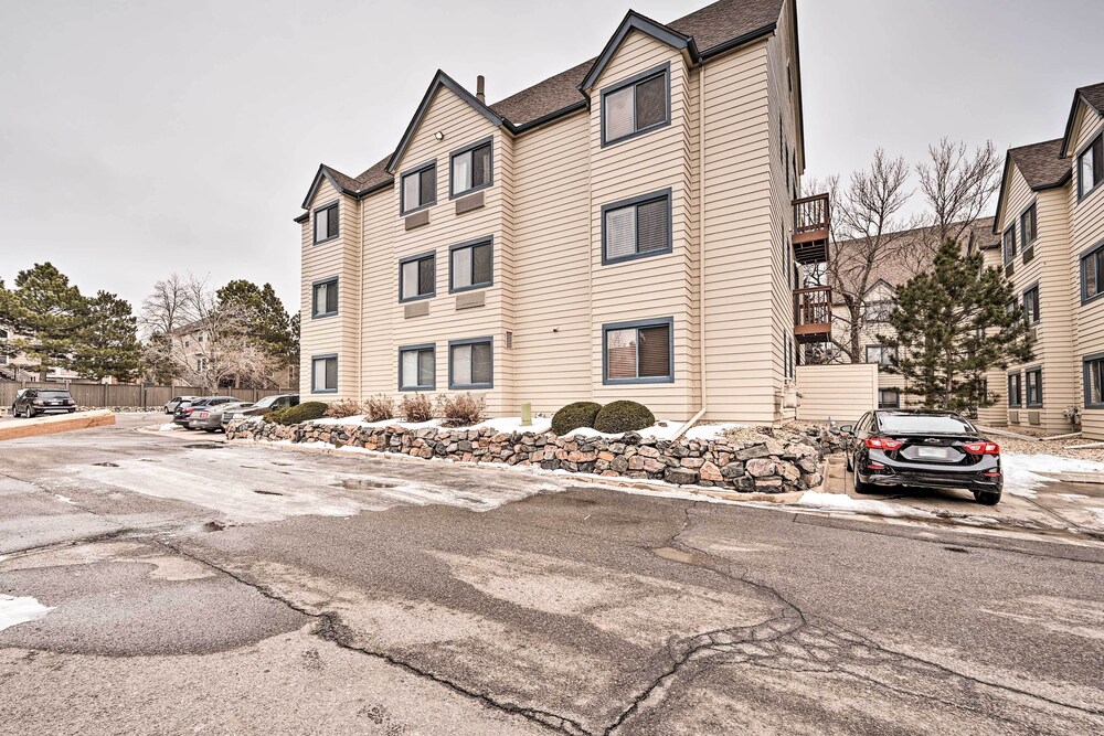 2 Blocks to Light Rail: Denver Unit w/ Kitchenette view 4