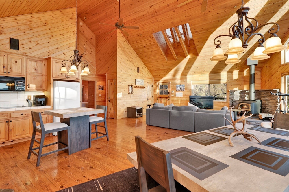 High-top Lakeview Chateau #2520