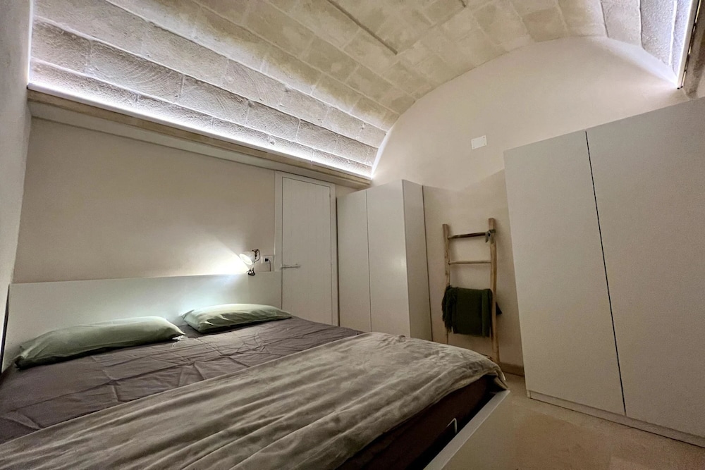 Tiny Trullo Ostuni view 4