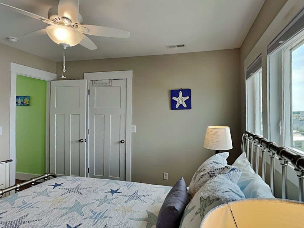 Shore Sounds Fun by Topsail Realty