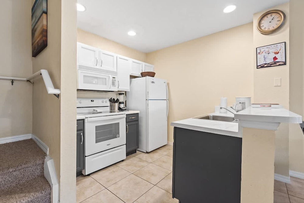 Relaxing 3BR Haven for 8 at Seven Dwarfs