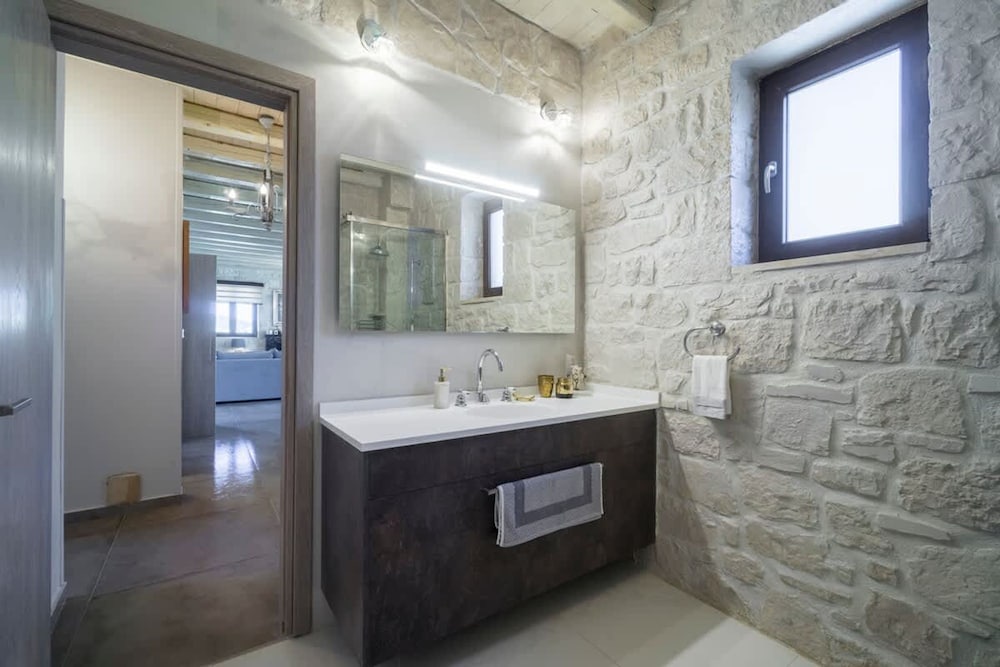 Heraklion Twins House - Private Pool Retreat