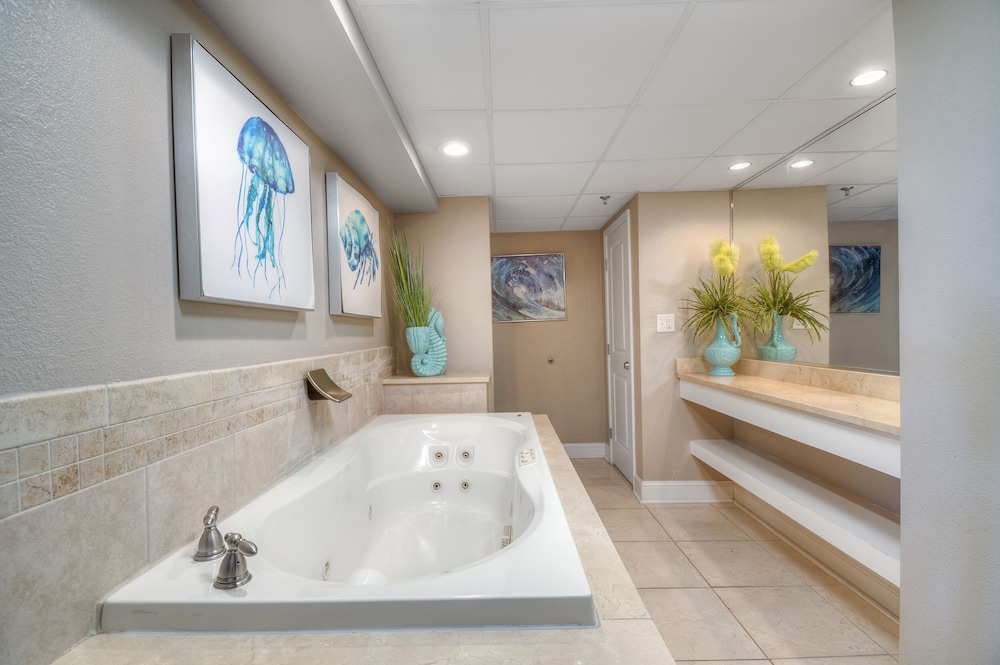 Units at Caravelle Resort by Elliott Beach Rentals