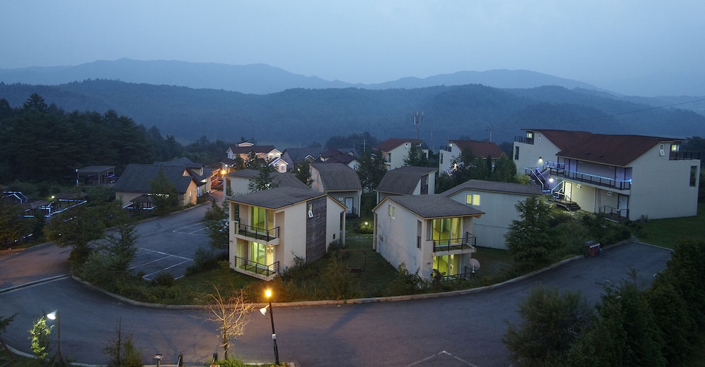 Club Olympia Pension & Resort
