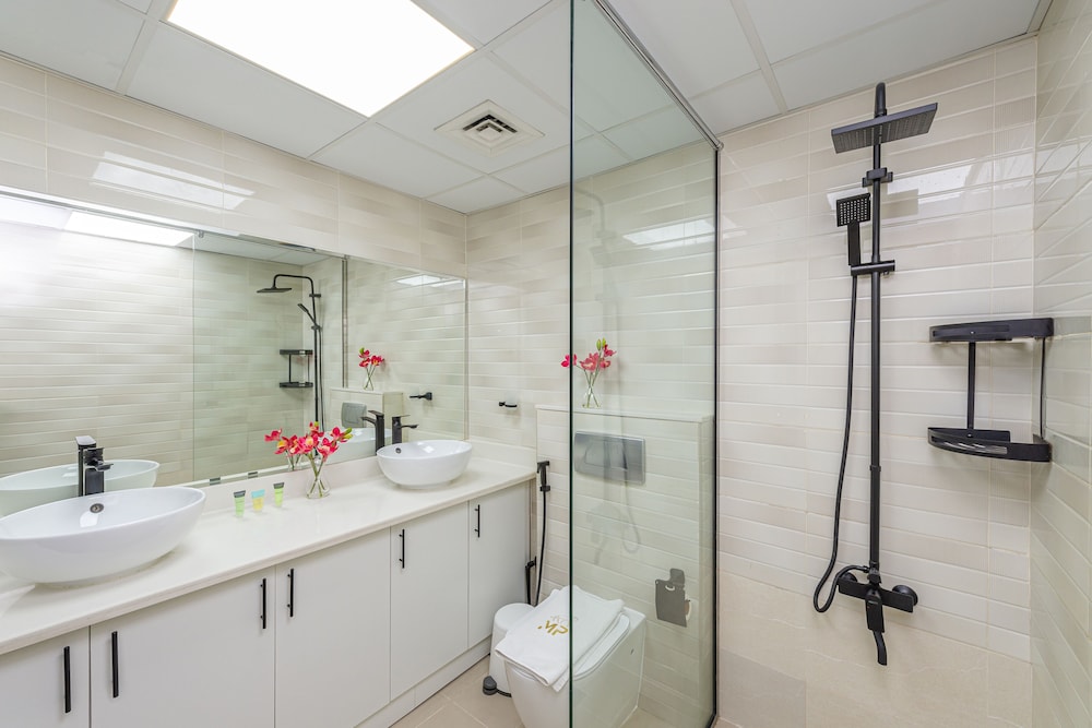 Marco Polo - 1BR with Marina Views, Near Metro & Marina Mall