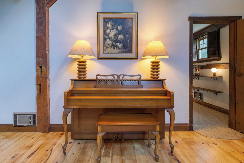 Historic Barn Retreat w/ Pool & Pond Views Longview Pond Lodge by Avantstay