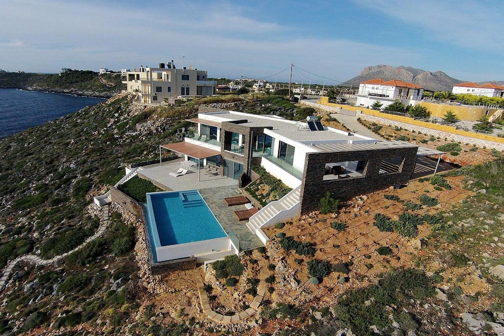 Tersanas Villas