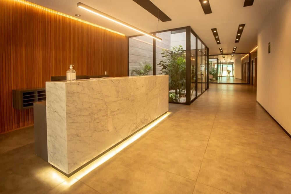 w Artsy 2BR in the Heart of Miraflores